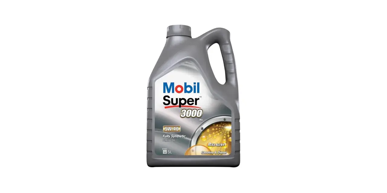 En dunk Mobil Super 3000 5W-40 motorolja. Ett bra val för din bil, bättre än 5w30 i vissa fall.