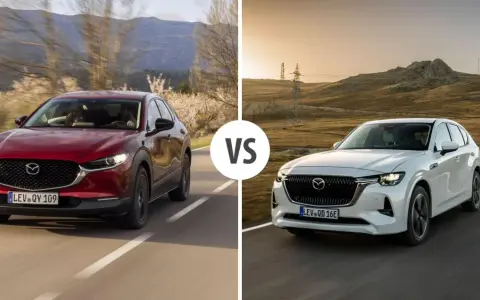 Två Mazda CX-60 laddhybrid på väg. En röd på en slingrig väg med träd och en vit i ett torrt landskap.
