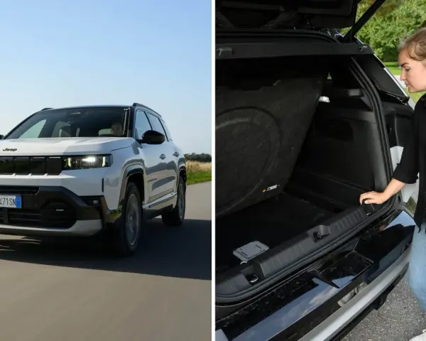 Vit Jeep Compass kör på en väg, en kvinna inspekterar bagageutrymmet. En del av en jeep compass test.