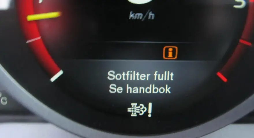 Varning i Volvo V70: Sotfilter fullt, se handbok. Dags för rengöring!