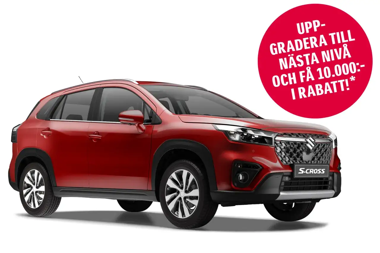 R&ouml;d Suzuki S-Cross p&aring; vit bakgrund. Erbjudande om uppgradering och rabatt syns i en r&ouml;d cirkel.