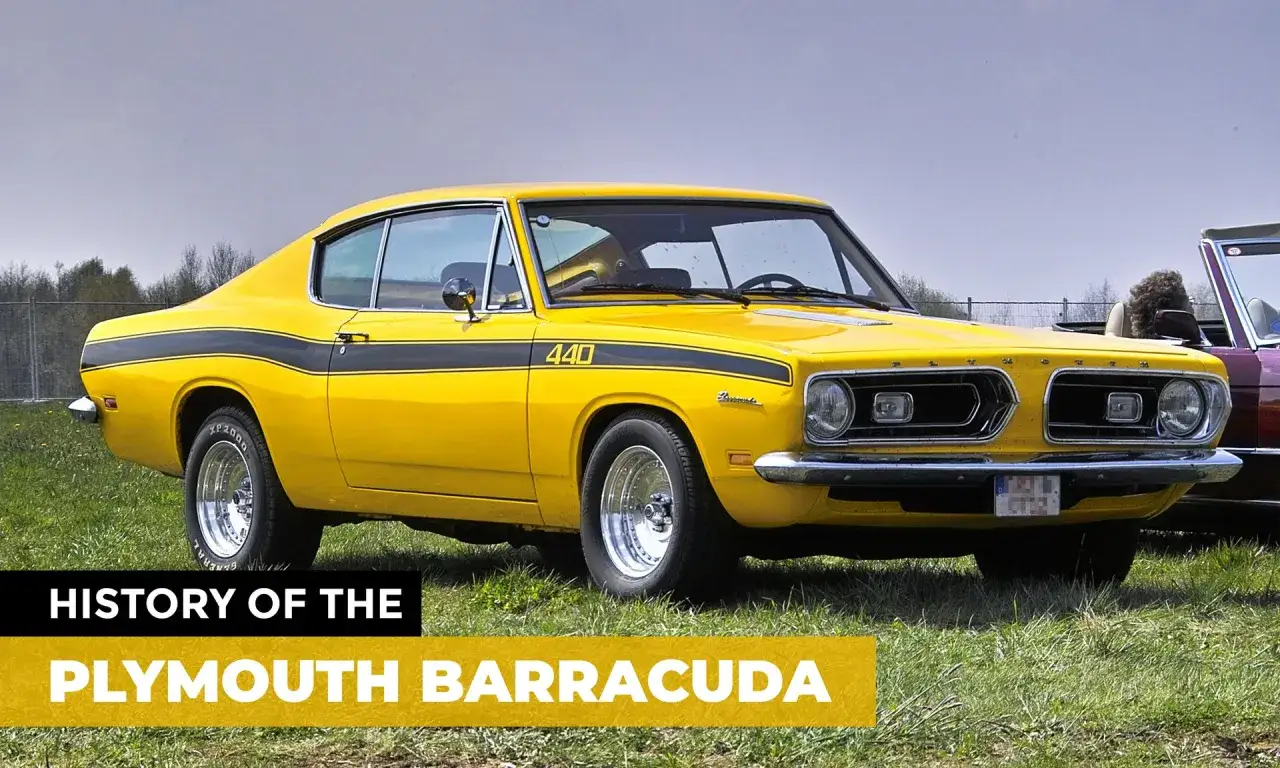 Gul Plymouth Barracuda med svarta ränder och